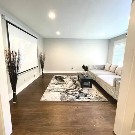 Villa Midtown Get Down Private Escape